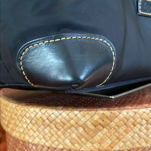 Dooney & Bourke Nylon Double Handles Zipper Tote Shoulder Bag Black - Picture 8 of 11